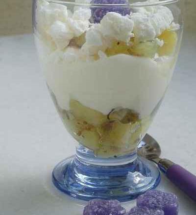 Pommes en verrine au parfum de violette