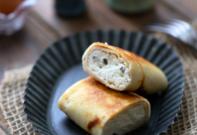 Blinchiki , crêpe russe au fromage blanc