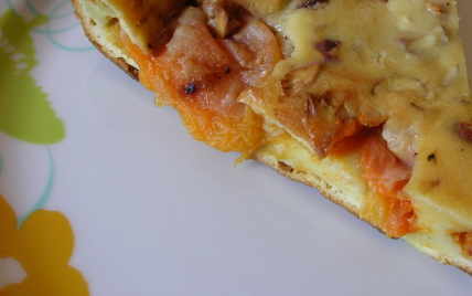 Clafoutis de grand-mère aux abricots, aux noisettes et à la crème de nougat