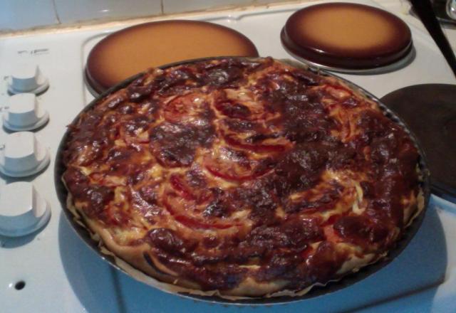 Tarte à la tomate et au thon