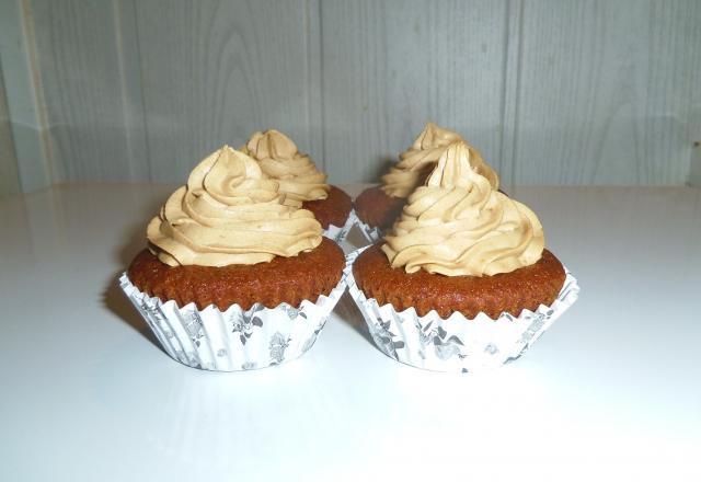 Cupcakes aux carambars et crème montée aux spéculoos