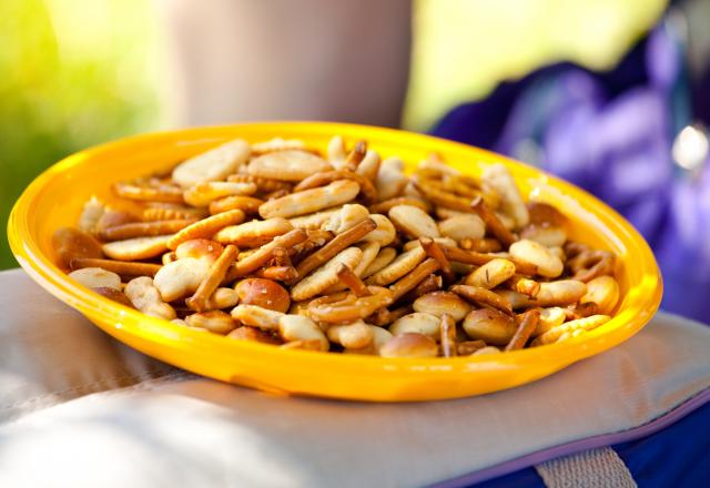 Rappel produit : ces biscuits apéritifs de plusieurs marques ne doivent pas être consommés !