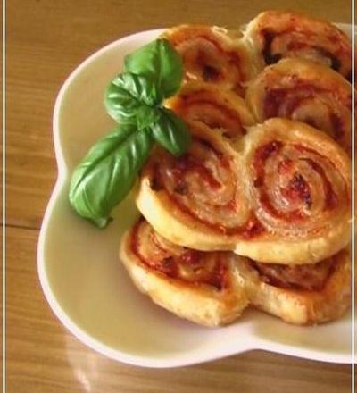 Palmiers croustillants, tomate-basilic