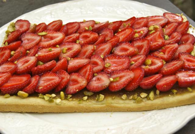 Tartes aux fraises et à la pistache