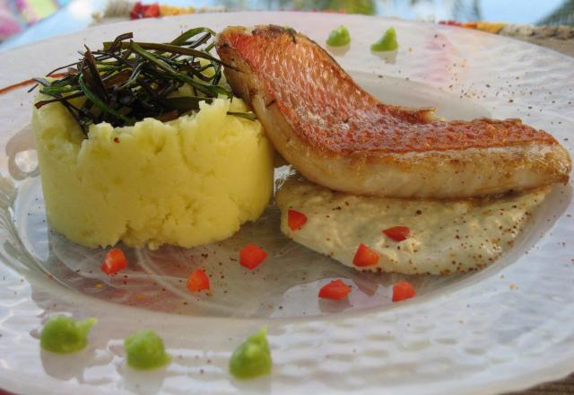 Filet de vivanneau accompagnée de sa purée au wasabi