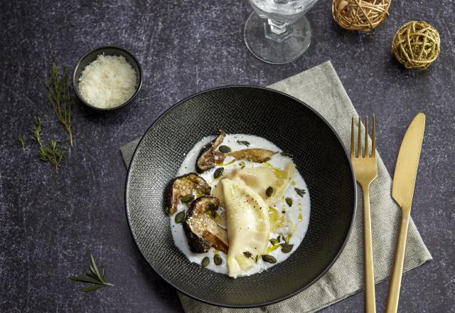 Raviolis de potiron, sauce coco et cèpes sautés