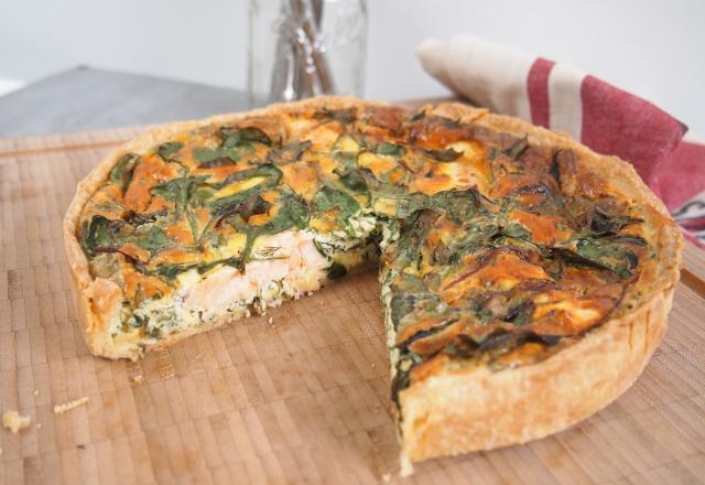 Quiche aux herbes fraiches, saumon et moutarde