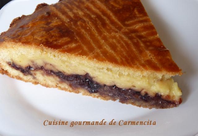 Gâteau basque à la confiture de cerise noire et crème pâtissière