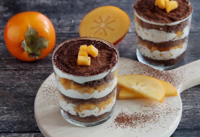 Tiramisu au Kaki Ribera del Xúquer AOP et gâteau au chocolat