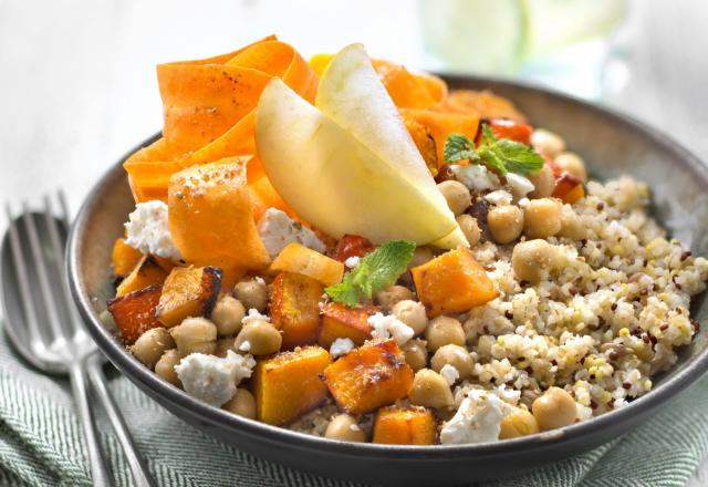 Bowl boulgour, millet, quinoa rouge, courge  et pois chiches