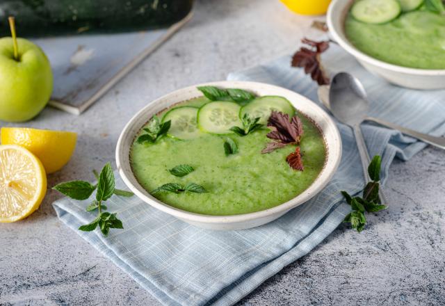 “On le prépare en cinq minutes !” :  découvrez notre recette de gaspacho de courgettes bien frais et rapide à faire