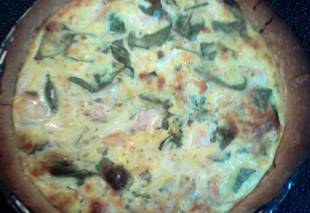 Quiche au saumon fumé et asperges vertes