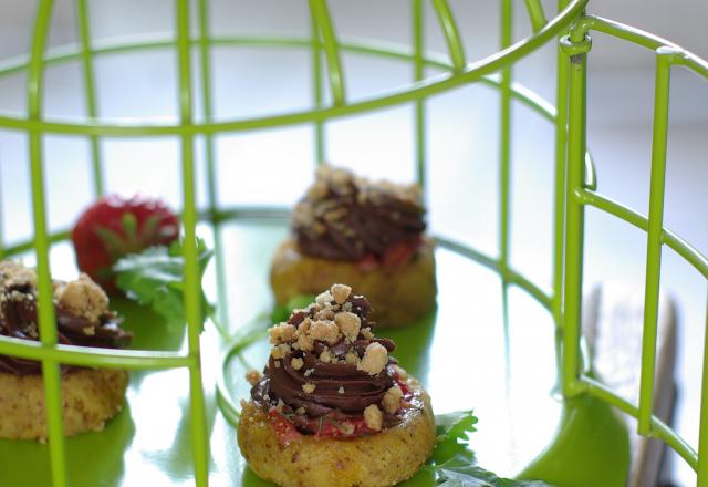 Bouchée crousti-croquante à la pâte d'amande, safran abricot et chocolat