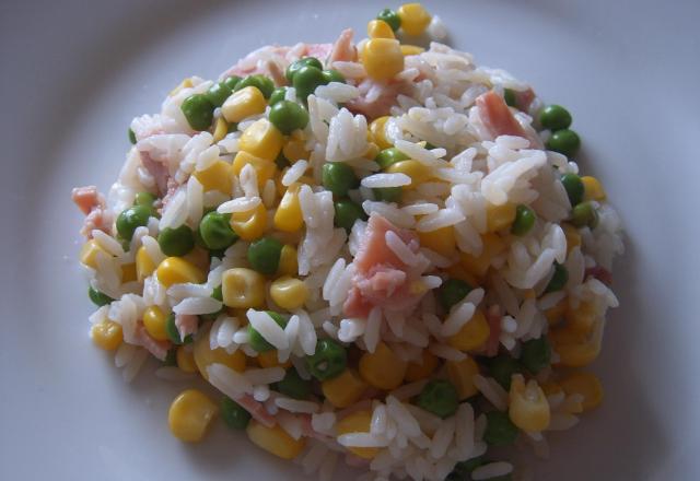 Salade jambon/maïs/petits pois/riz