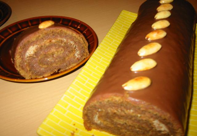 Gâteau roulé au chocolat et café