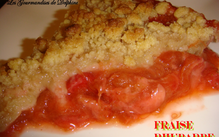 Crumble fraise-rhubarbe