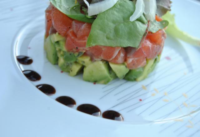 Tartare de saumon et d'avocat