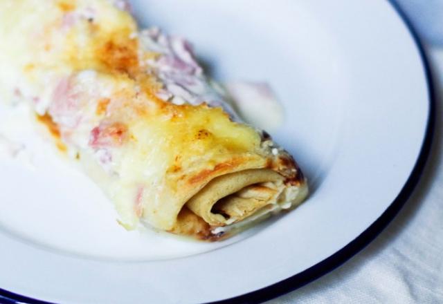 Crêpes fourrées au jambon et fromage