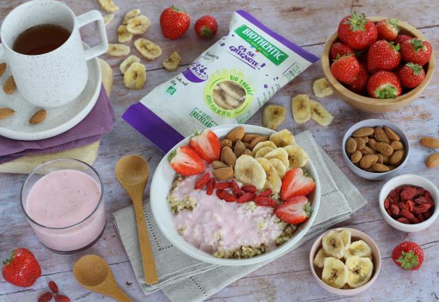 Breakfast bowl au quinoa et fraises