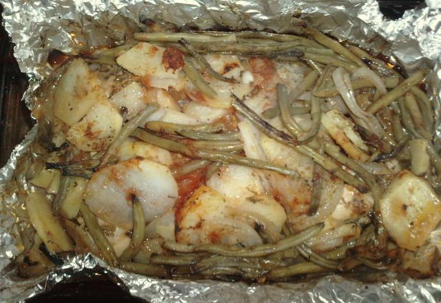 Papillote de poulet aux haricots verts et pommes de terre