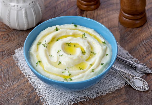 Connaissez-vous la Skordalia, la purée de pomme de terre à la grecque qui sent bon le soleil ?