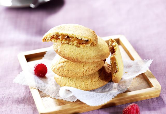 Biscuits sablés fourrés caramel au beurre salé