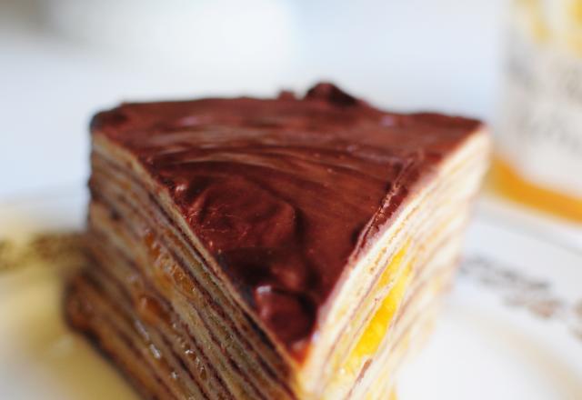 Le gâteau de crêpes abricots et chocolat avec Bonne Maman