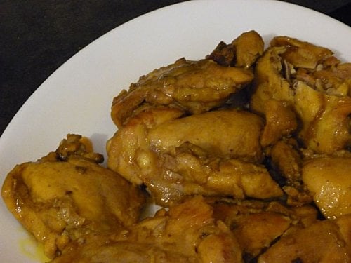 Poulet mariné au curcuma