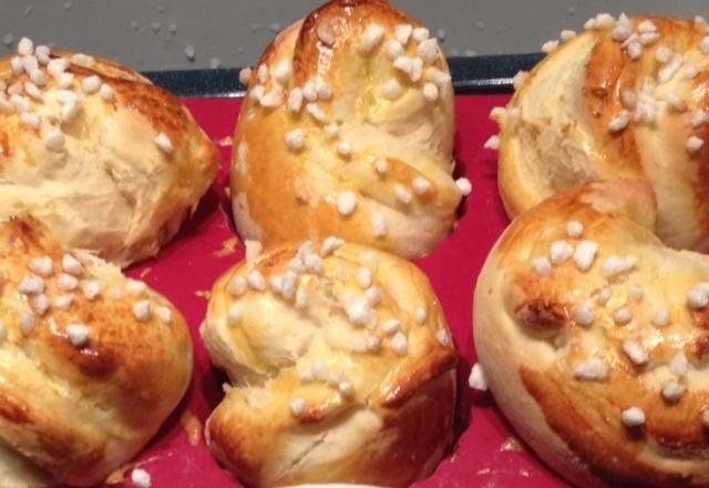 Brioche sucrée à la fleur d'oranger