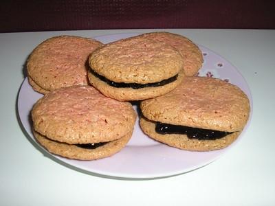 Macarons barbapapa et fruits rouges