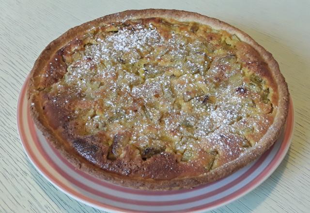 Tarte à la rhubarbe et aux pommes