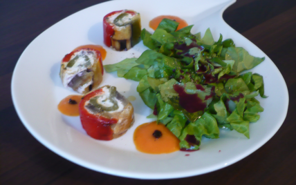 Roulade de chèvre aux légumes du midi, coulis de tomates cerise