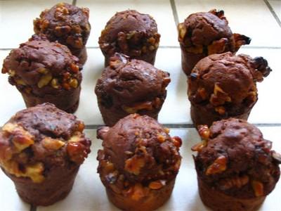 Brownie surprise  à la courgette, aux dés de poivron confit et au piment d'espelette