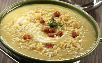 Velouté de patates douces au chorizo et aux céréales gourmandes