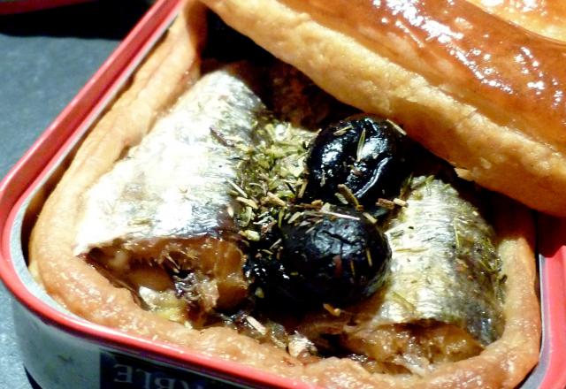 Feuilletés de sardines à l'huile façon pissaladière