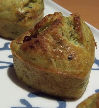 Muffins pesto, tomates séchées