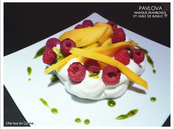 Pavlova mangue, framboises et huile de basilic !