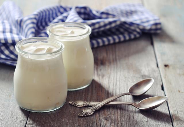 Voici l’aliment à ajouter à son yaourt pour profiter de ses bienfaits selon ce gastro-entérologue