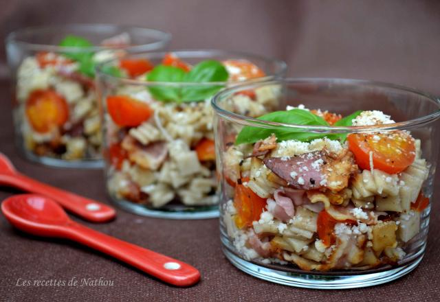 Verrines de crozets à la pancetta grillée et tomates cerise poêlées au miel