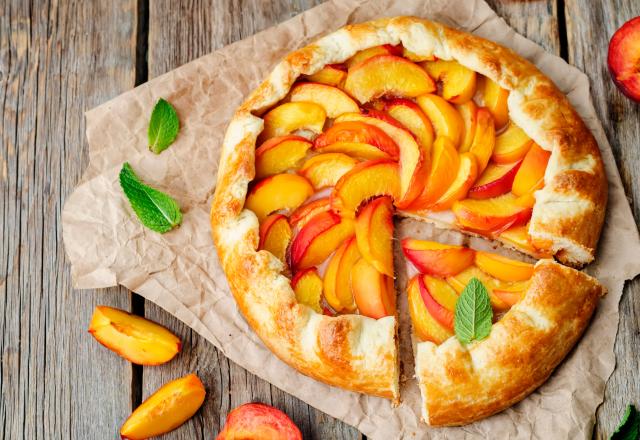 Tarte rustique aux nectarines et menthe