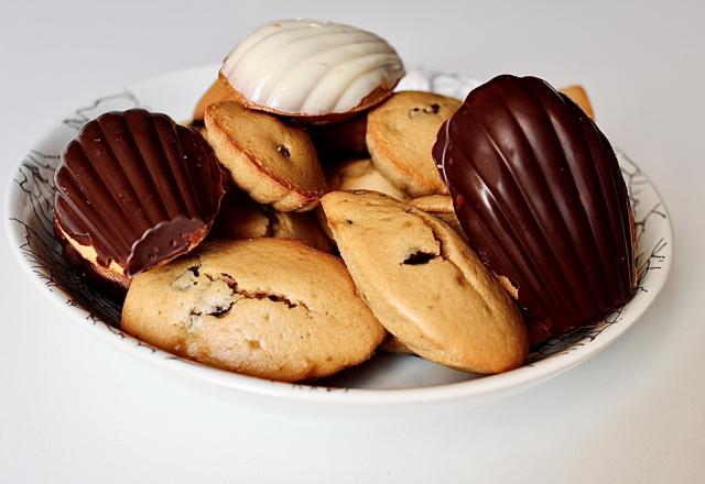 Madeleines sans beurre fourrées au chocolat