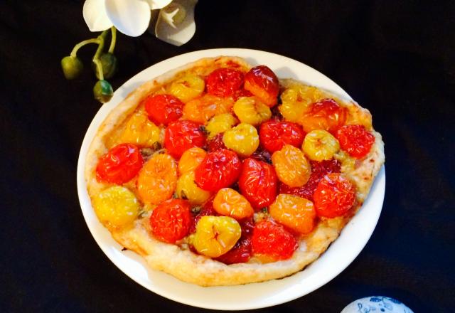 Tarte fine aux tomates multicolores et moutarde au miel et épices