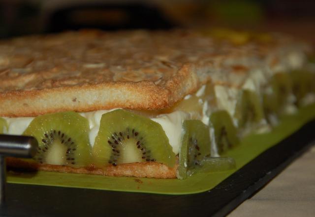 Dacquoise au mascarpone, chocolat blanc et kiwis