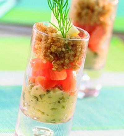 Verrine de concassé d'artichauts au quinoa et saumon fumé