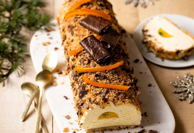 Bûche - Sablé breton aux Crêpes Dentelle Gavottes®, mousse au miel de sarrasin et fève de tonka