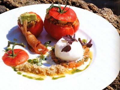 Tomate grappe tiède à la cévriche de thon