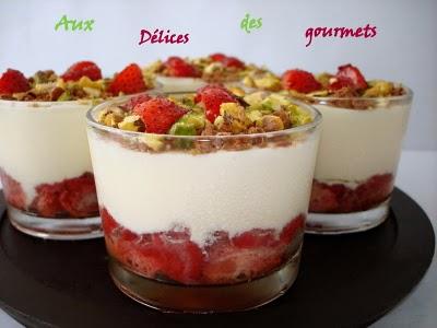 Trifle de fraises et crème aux pistaches