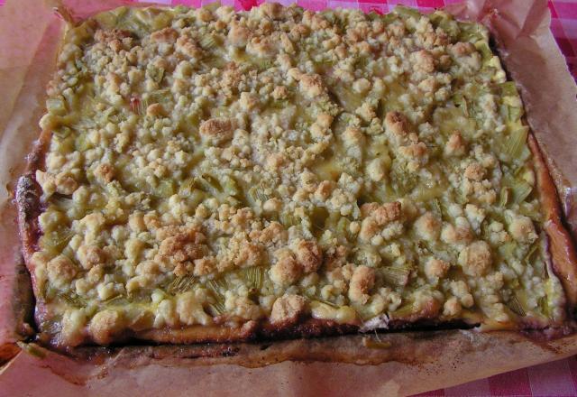 Gâteau à la rhubarbe et au streusel