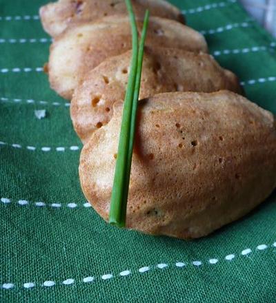 Madeleines au jambon et à la ciboulette