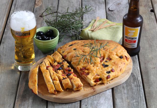 Fougasse provençale jambon, olives et tomates séchées